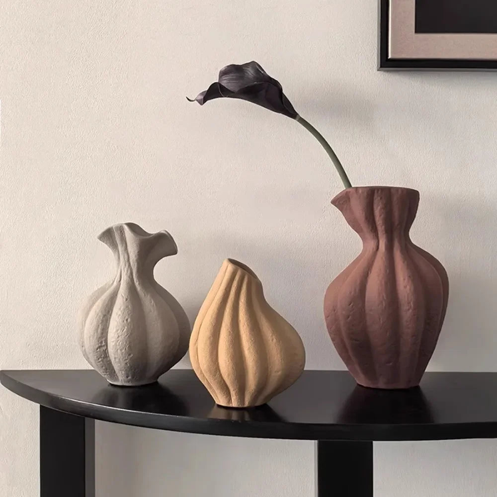 Sabi | Sculpted Clay Vase