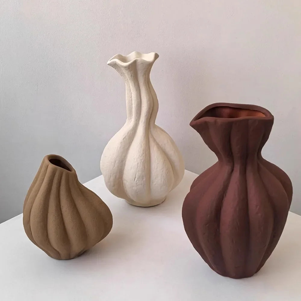 Sabi | Sculpted Clay Vase