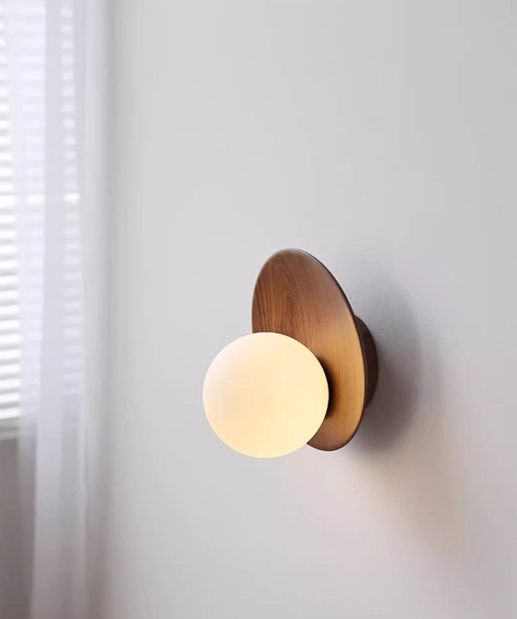 Folde | Wood Globe Wall Sconce