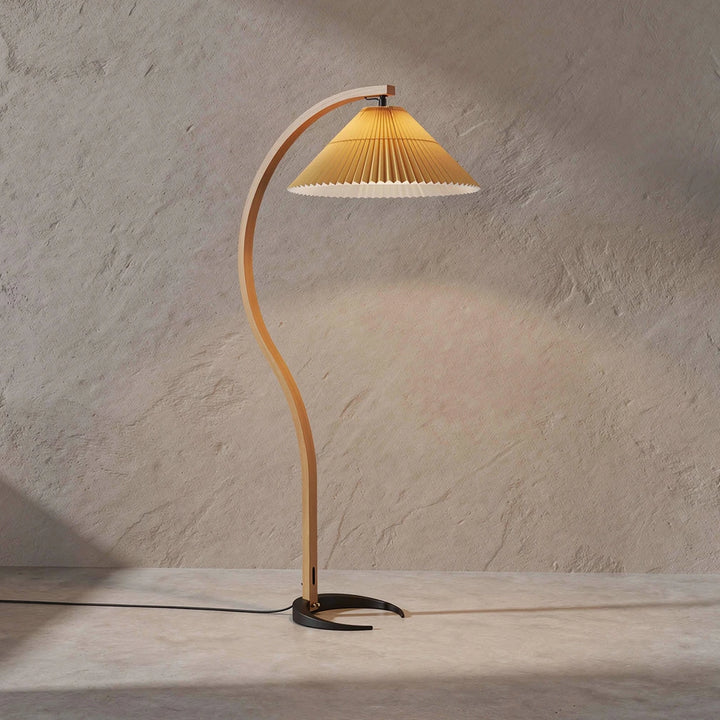 Takumi | Wood Arc Floor Lamp