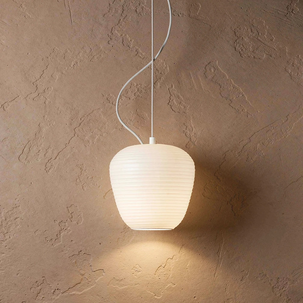 Rayo | Ribbed Milk Glass Pendant Light